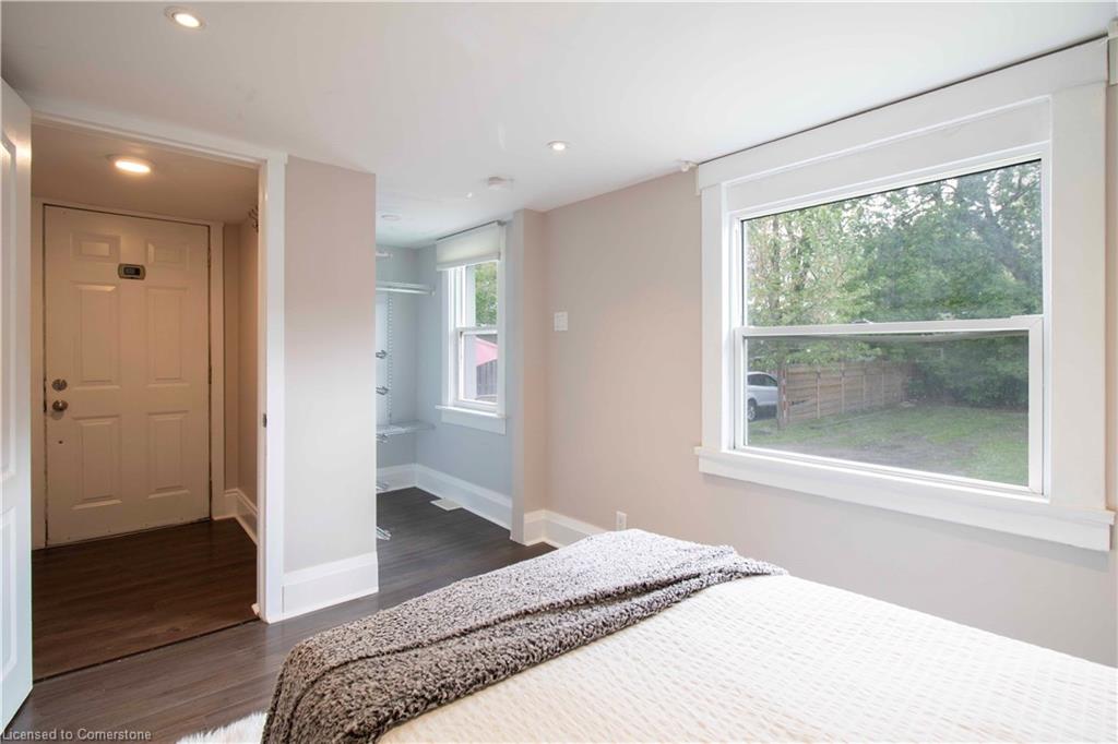 10 Manning Street Property Photo 23