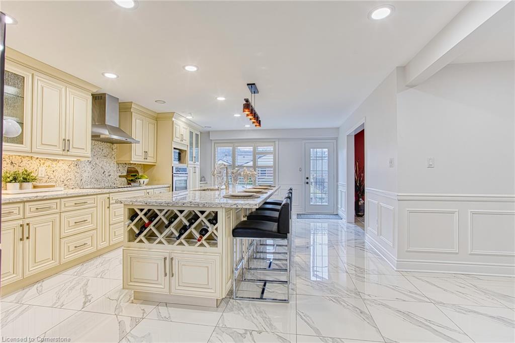 50 Tuscani Drive Property Photo 8