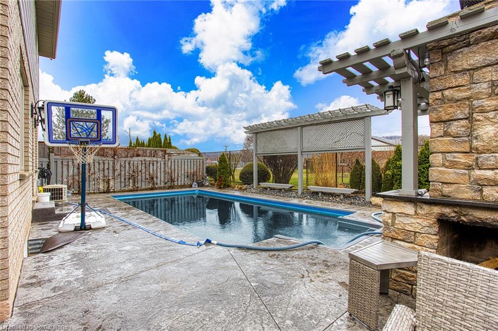 50 Tuscani Drive Property Photo 42