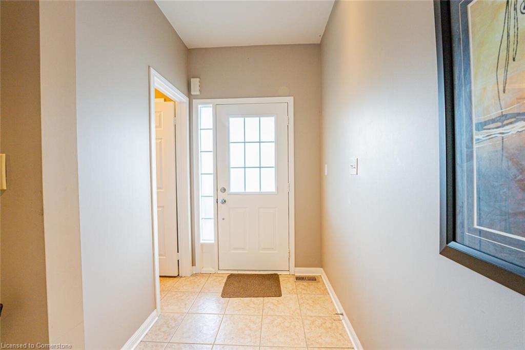 18-2270 Britannia Road W Property Photo 5