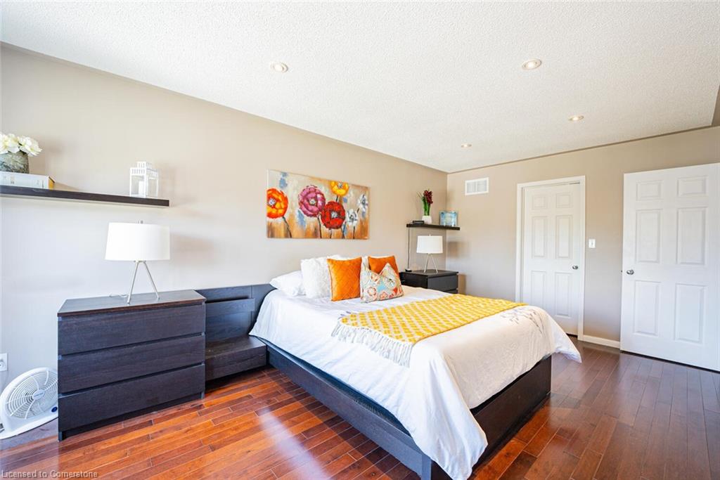 18-2270 Britannia Road W Property Photo 18