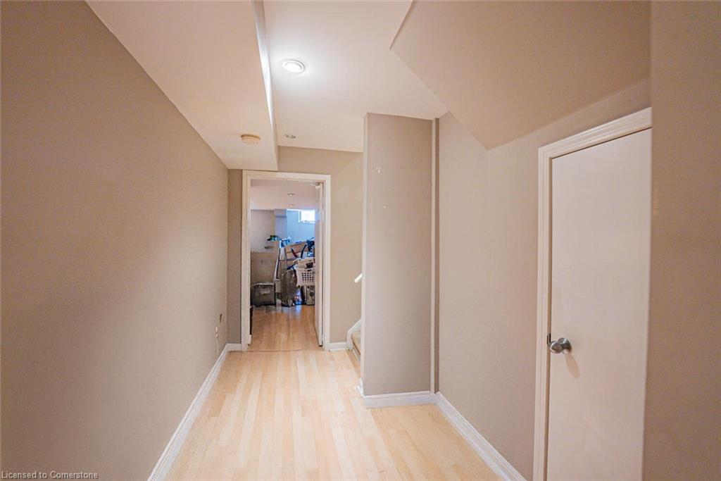 18-2270 Britannia Road W Property Photo 29