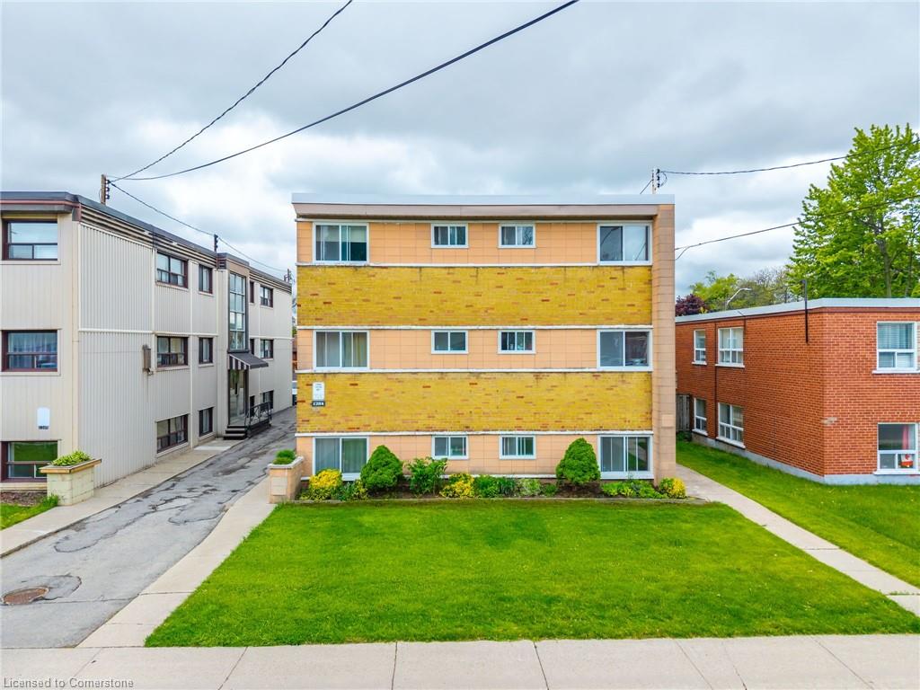 1284 Fennell Avenue E Property Photo 1