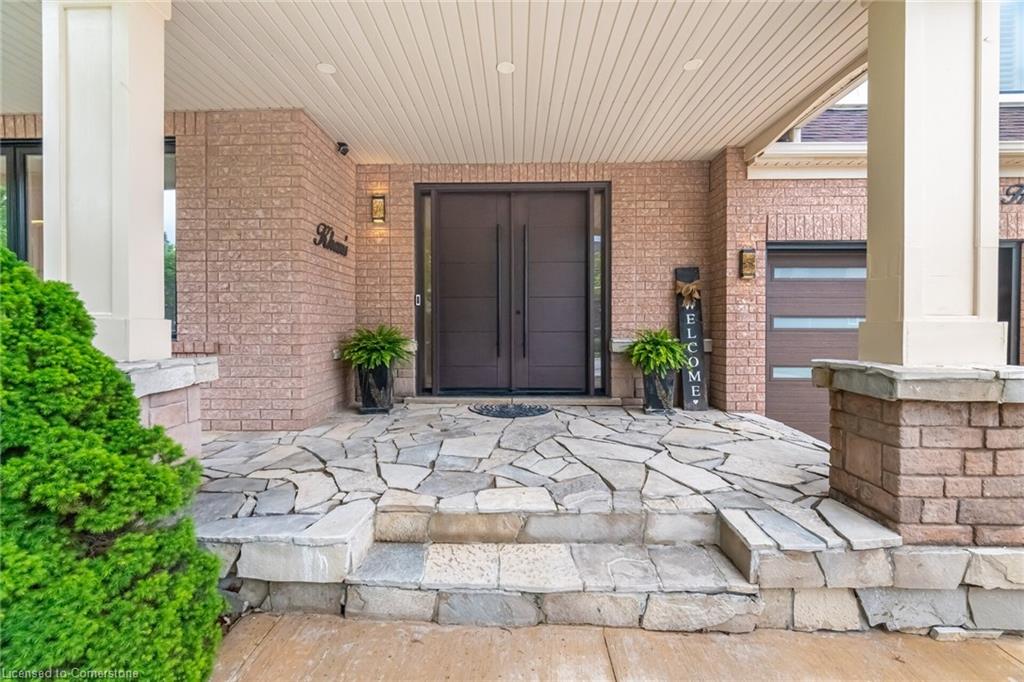 2185 Highcliffe Way Property Photo 2