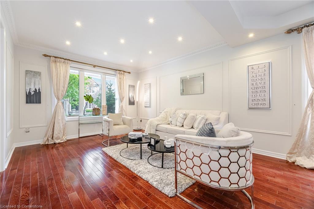 2185 Highcliffe Way Property Photo 6