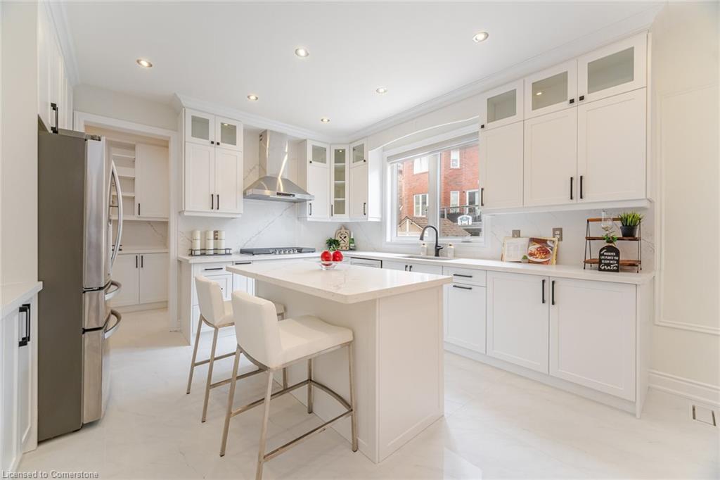 2185 Highcliffe Way Property Photo 12