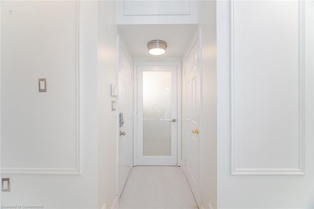 2185 Highcliffe Way Property Photo 35