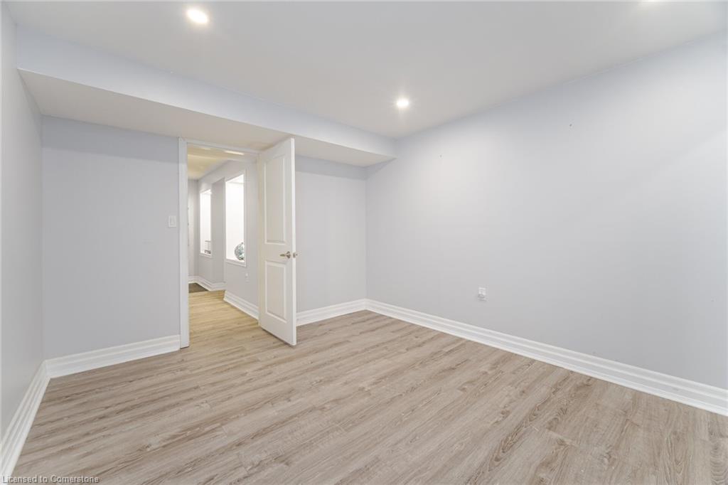 2185 Highcliffe Way Property Photo 38