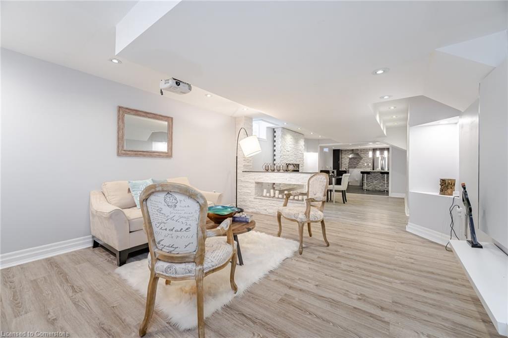 2185 Highcliffe Way Property Photo 40