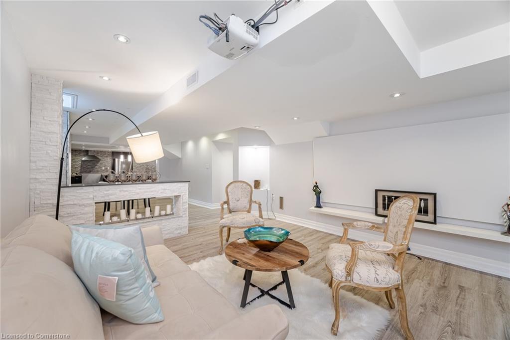 2185 Highcliffe Way Property Photo 41