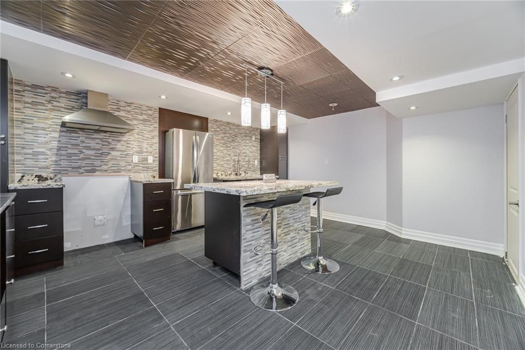 2185 Highcliffe Way Property Photo 44