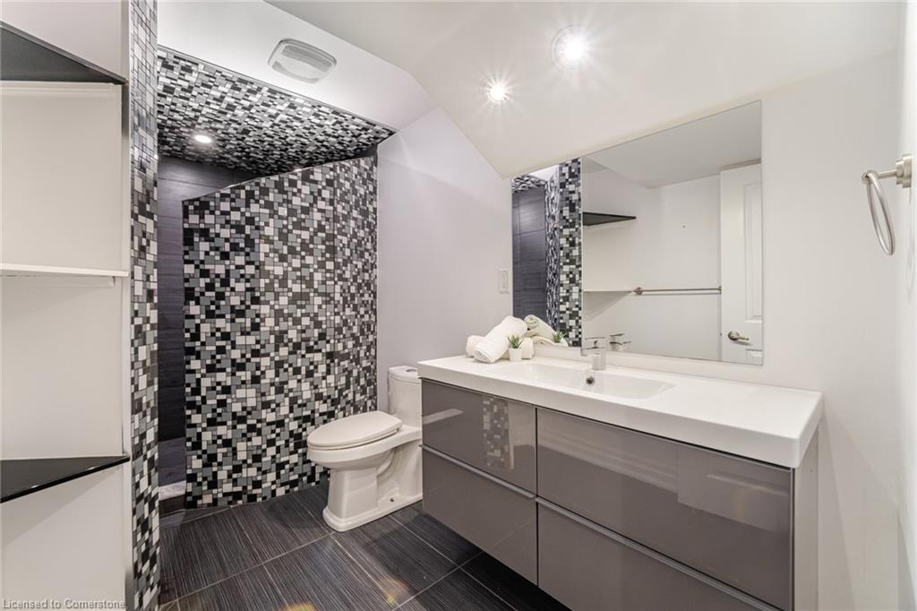 2185 Highcliffe Way Property Photo 46