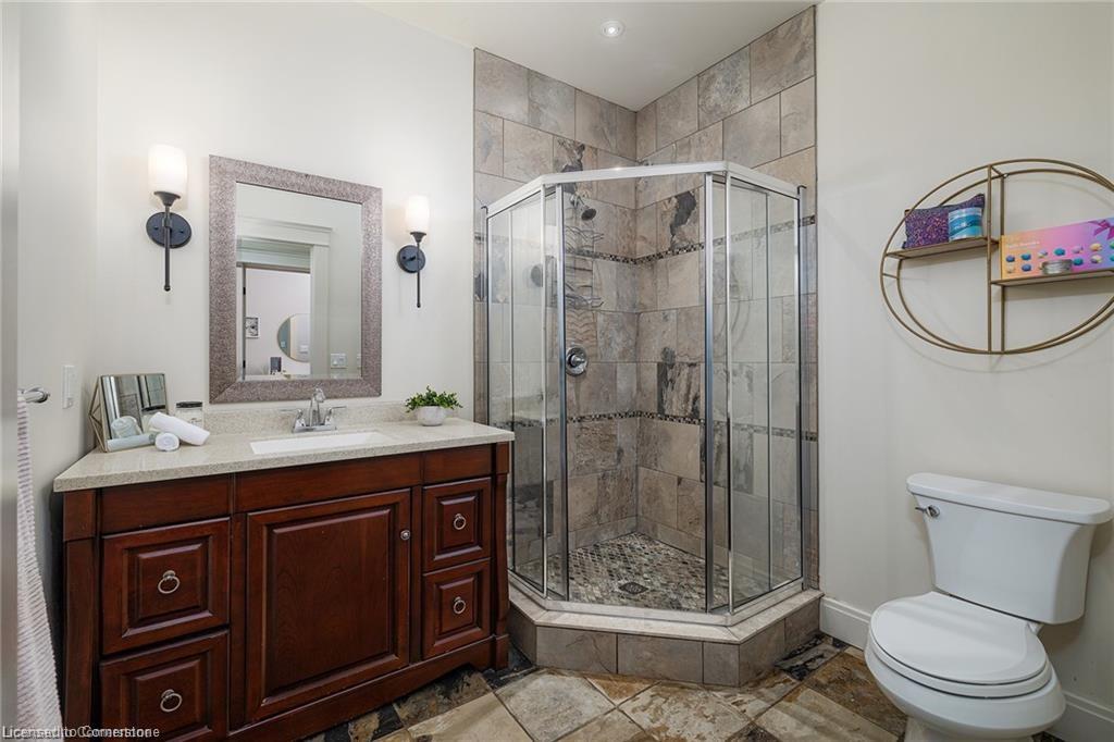 880 Wood Drive Property Photo 28
