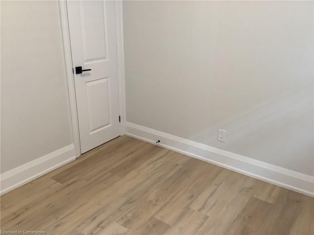 229 West 18th Street Property Photo 7