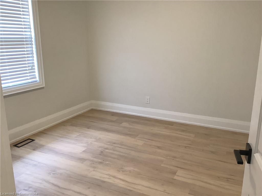 229 West 18th Street Property Photo 12