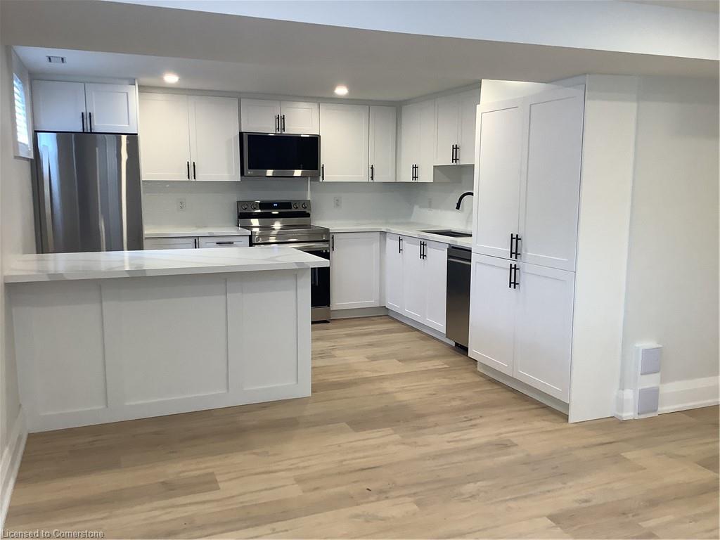 229 West 18th Street Property Photo 19