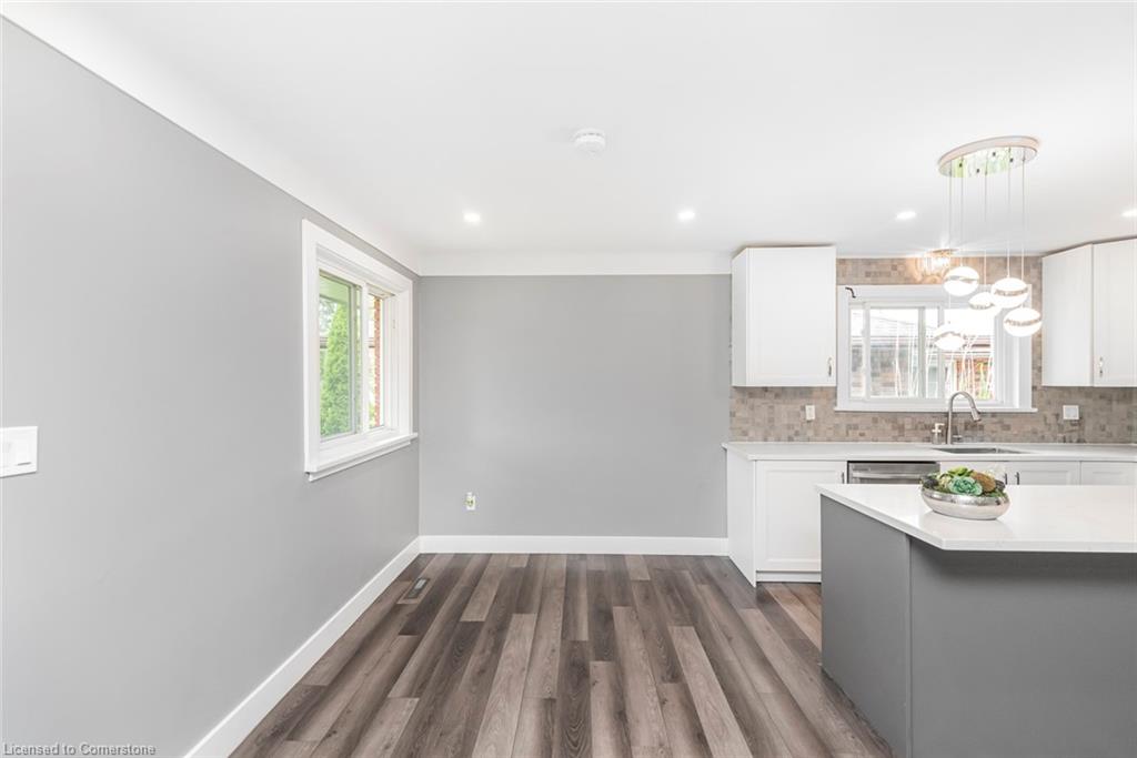 70 Golden Boulevard E Property Photo 12