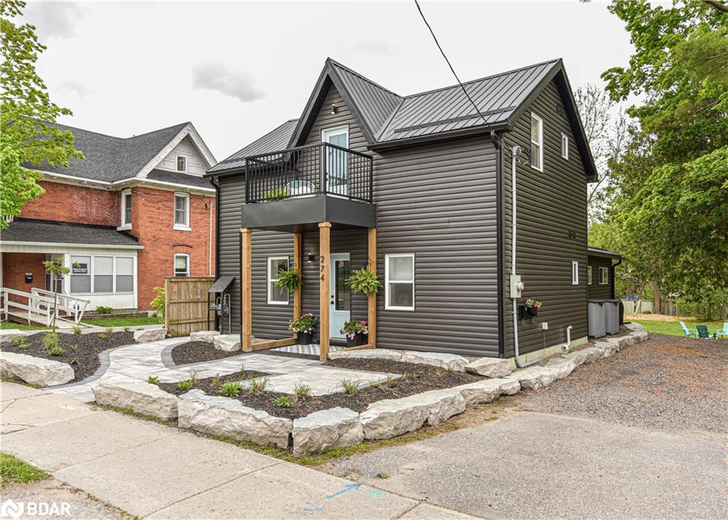 274 Mississaga Street Property Photo 1