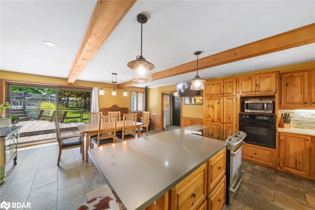 3923 Guest Road Property Photo 4