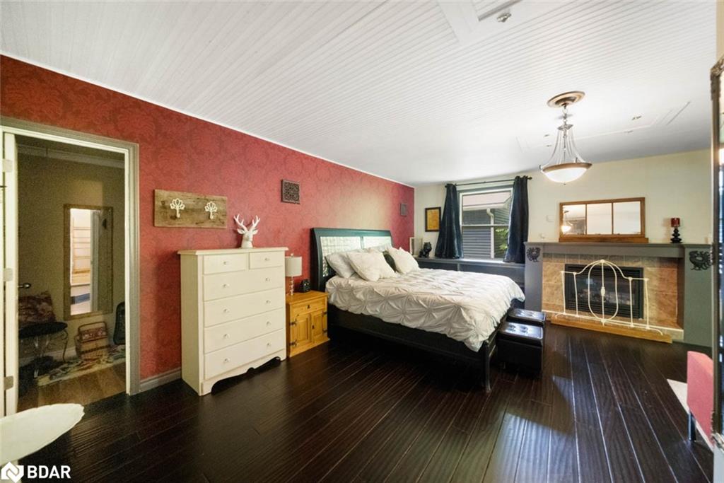 3923 Guest Road Property Photo 8