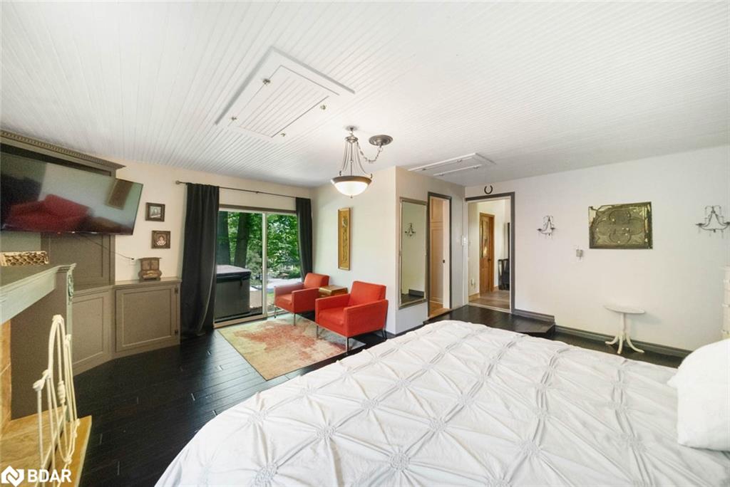 3923 Guest Road Property Photo 11