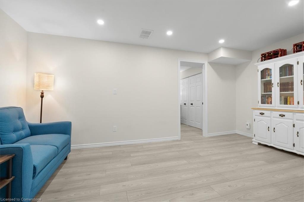 11 Thames Way Property Photo 22