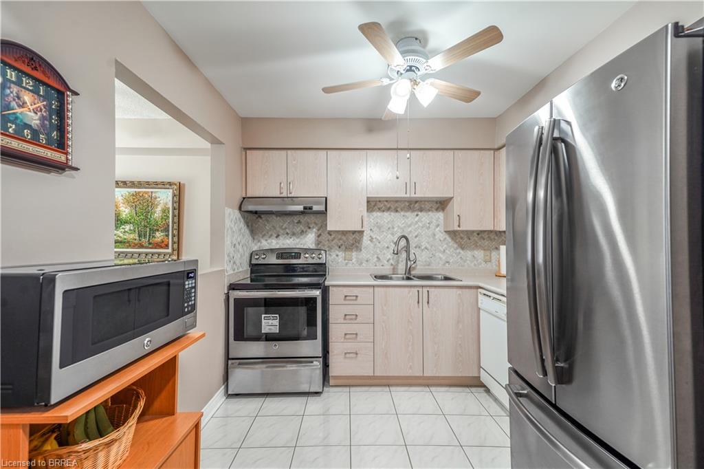 A-4 Courtland Drive Property Photo 10