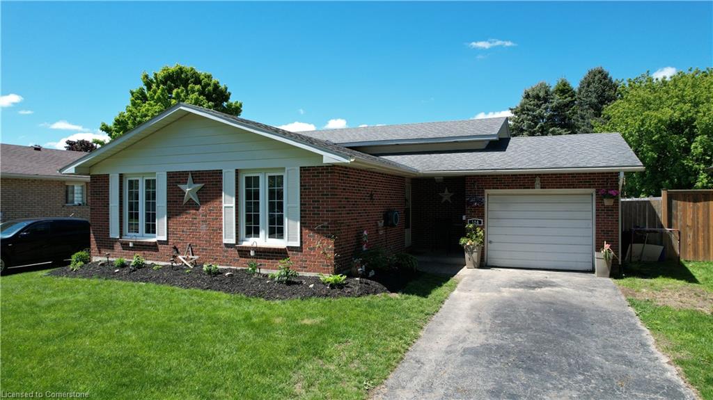 124 Oak Street Property Photo 1