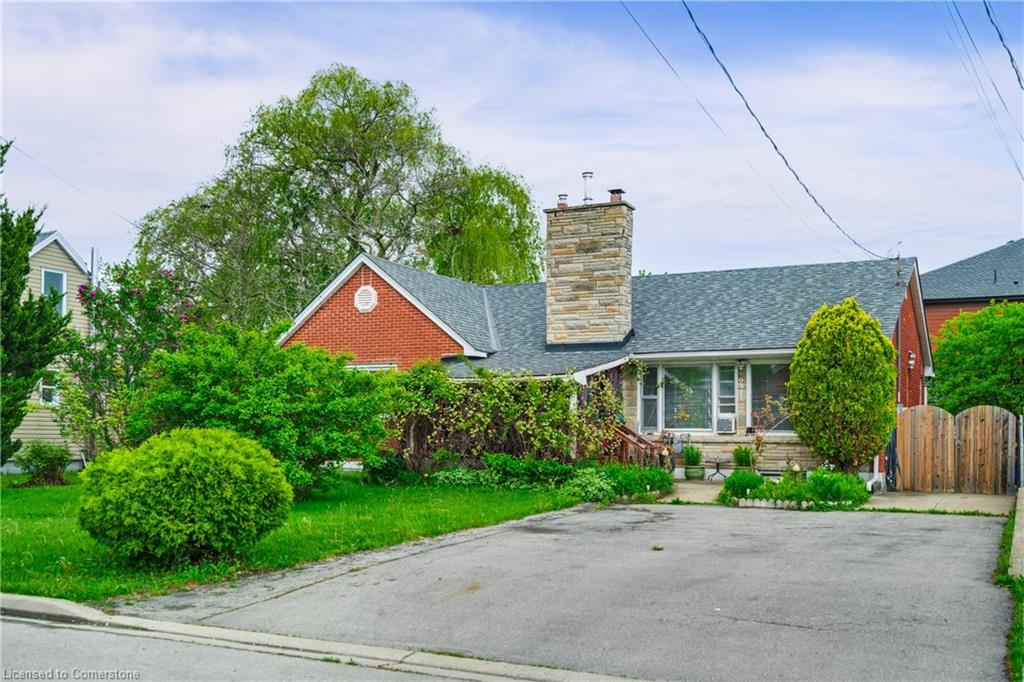 271 Margaret Avenue Property Photo