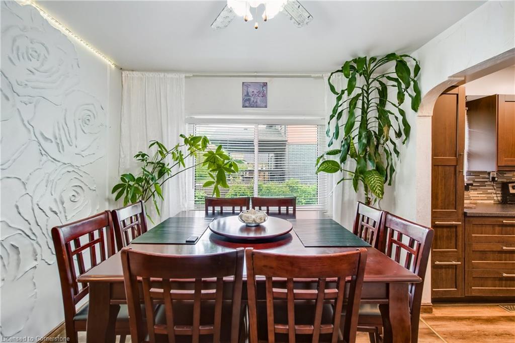 271 Margaret Avenue Property Photo 16
