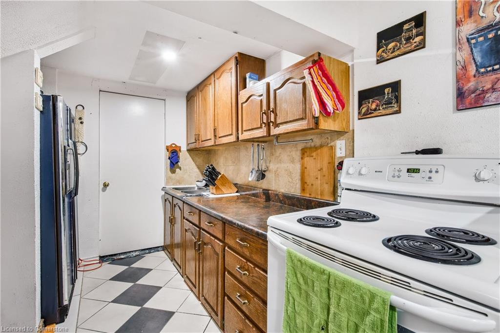 271 Margaret Avenue Property Photo 25