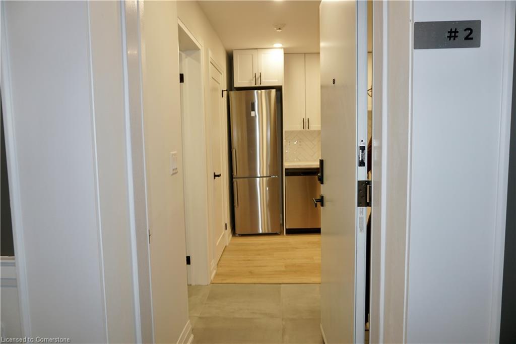 2-588 Barton Street E Property Photo 1