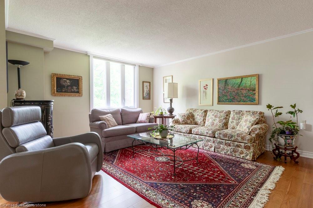 220-150 Wilson Street W Property Photo 6