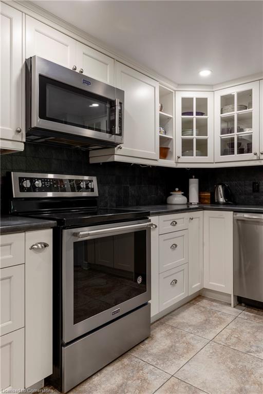 220-150 Wilson Street W Property Photo 15