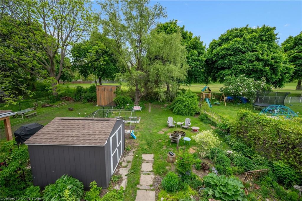 208 Stirling Avenue S Property Photo 22