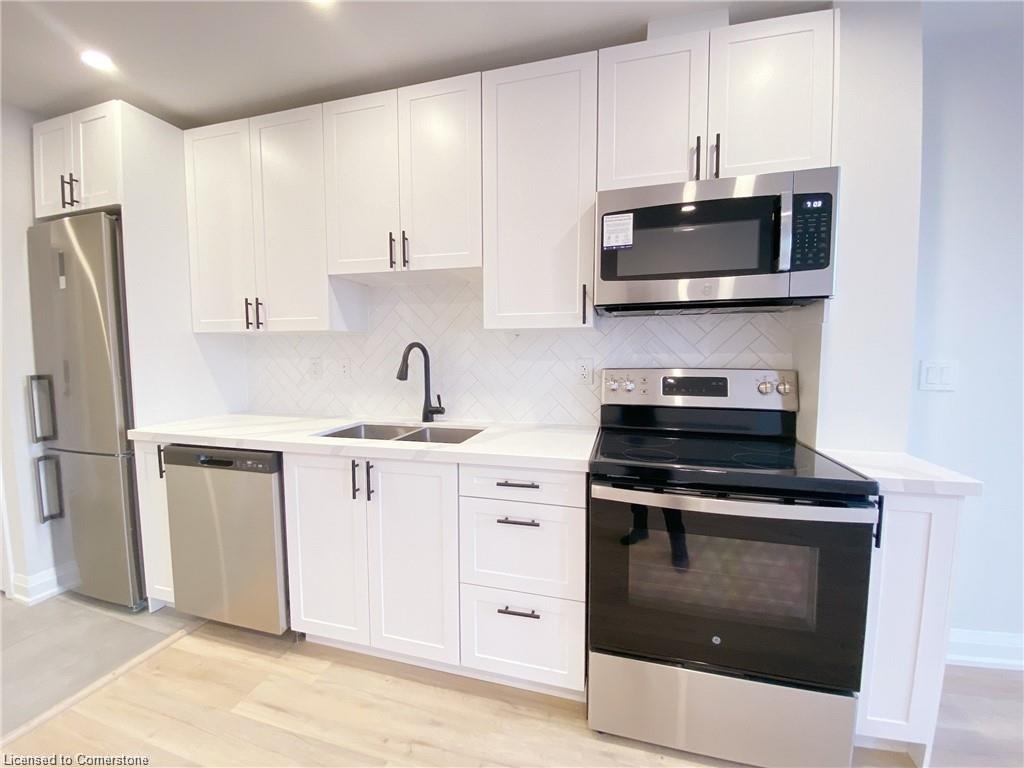 21-588 Barton Street E Property Photo 3