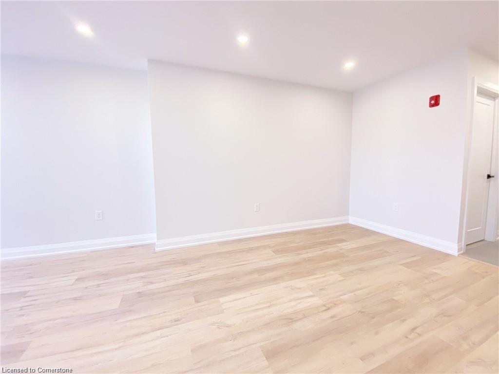 21-588 Barton Street E Property Photo 6
