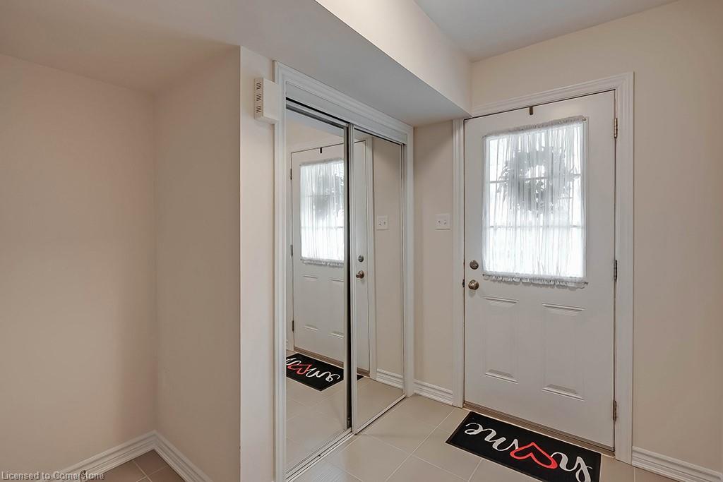 8 Hiscott Drive Property Photo 4