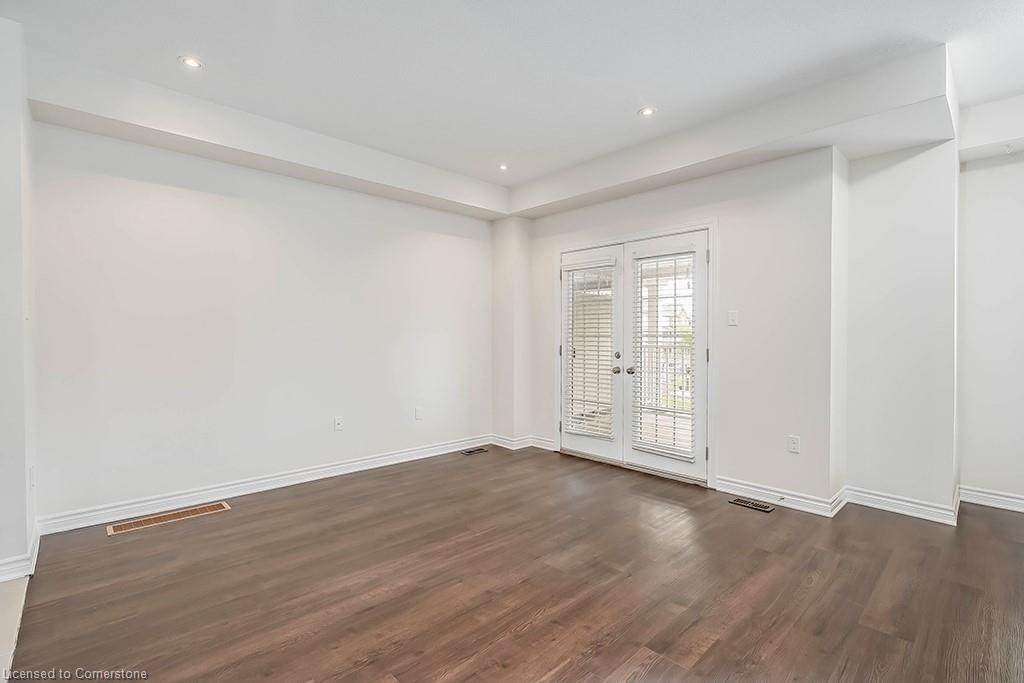 8 Hiscott Drive Property Photo 14