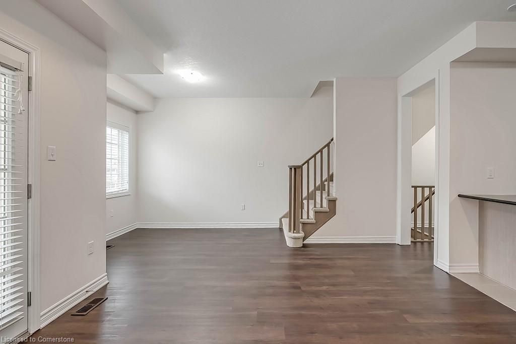 8 Hiscott Drive Property Photo 17