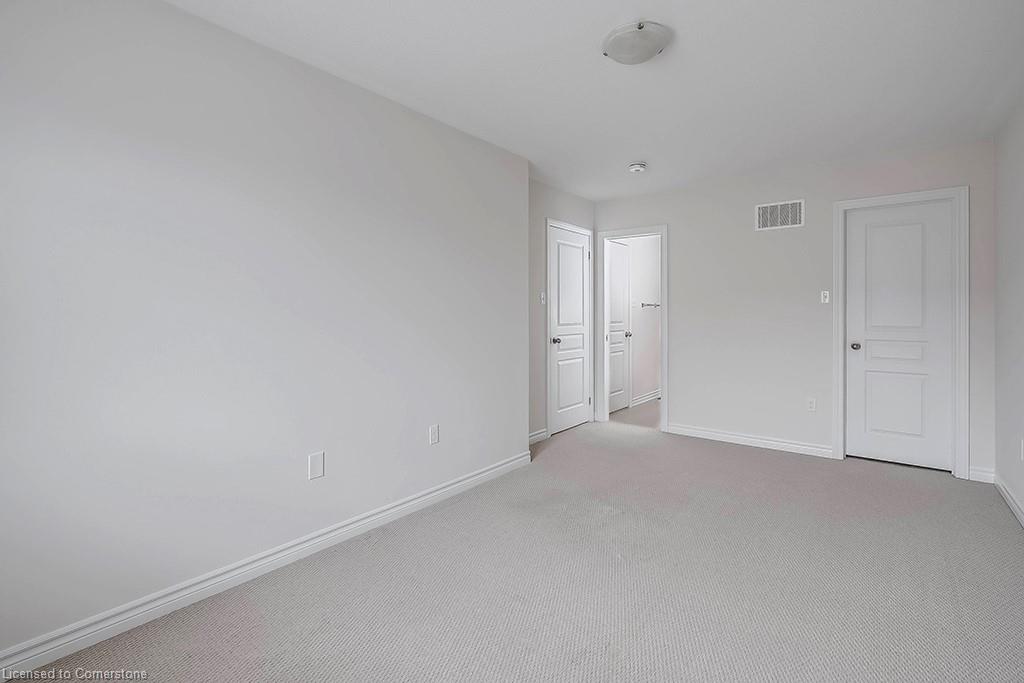 8 Hiscott Drive Property Photo 30