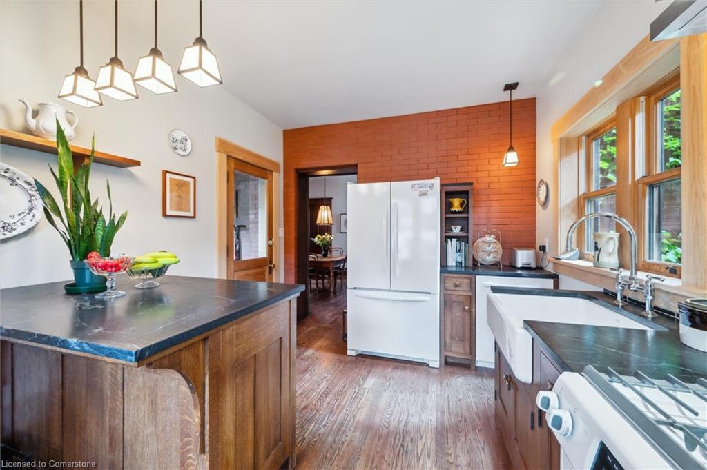 54 Clinton Street Property Photo 21
