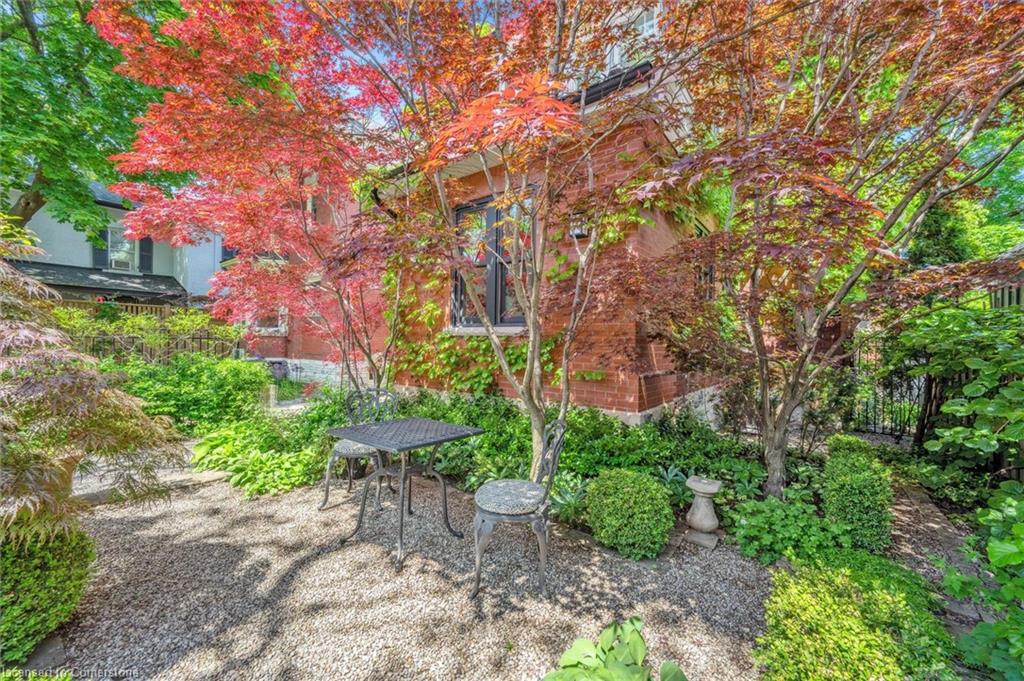 54 Clinton Street Property Photo 43