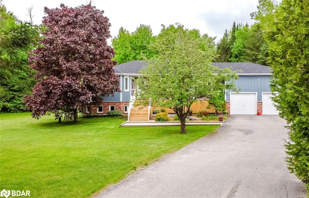 8468 8th Line Property Photo 4