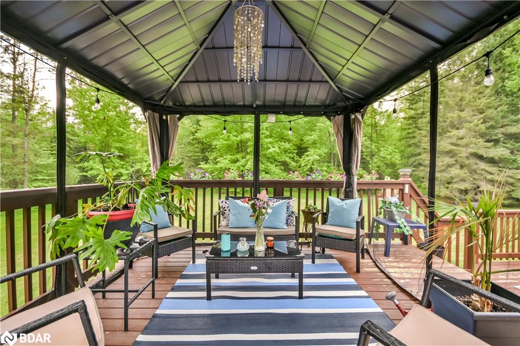 8468 8th Line Property Photo 12