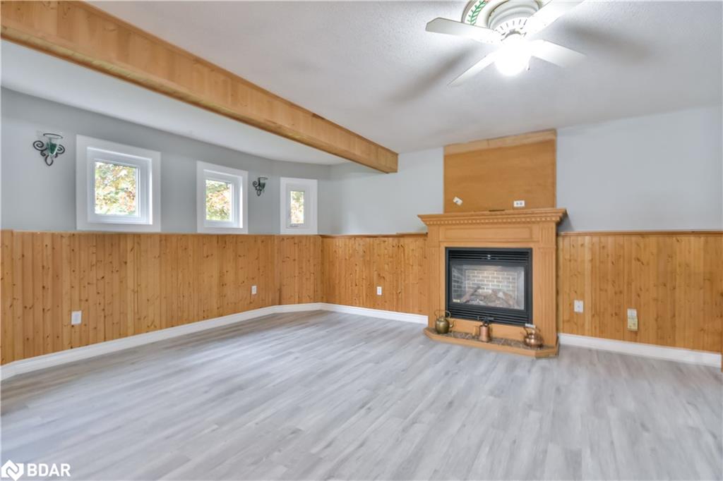 8468 8th Line Property Photo 19