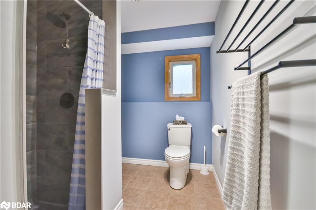 8468 8th Line Property Photo 21