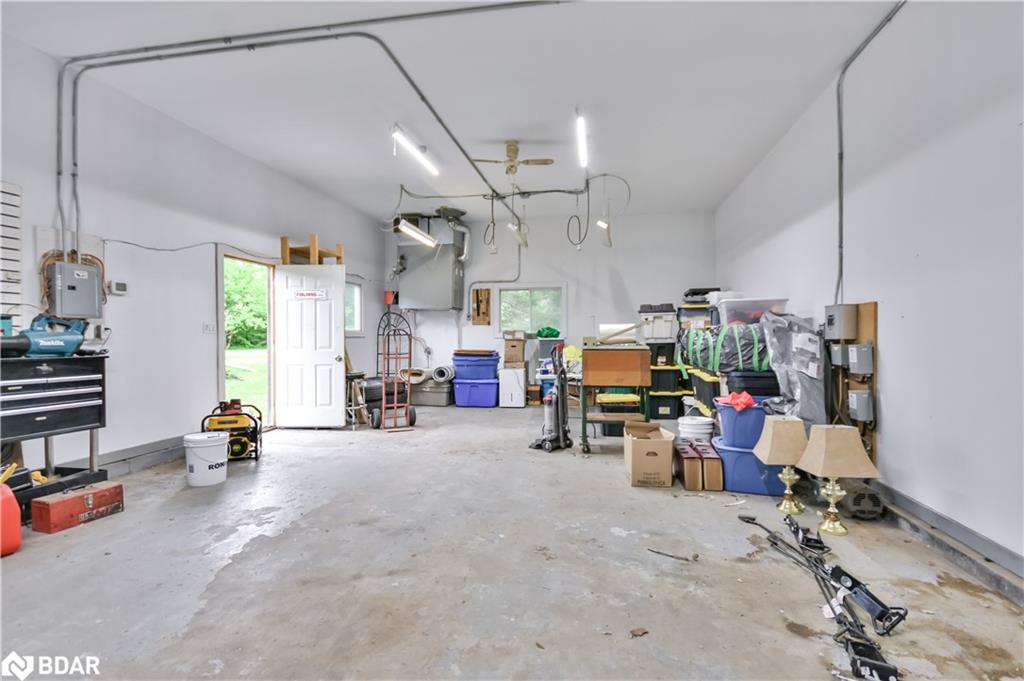 8468 8th Line Property Photo 27