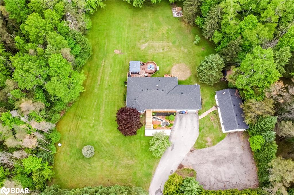 8468 8th Line Property Photo 33