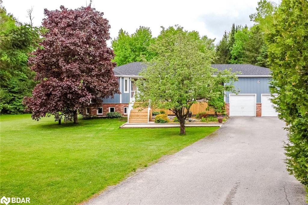 8468 8th Line Property Photo 34